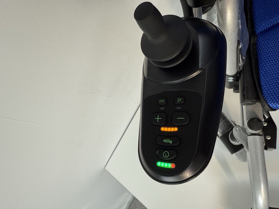 Продаю электрическую инвалидную коляску