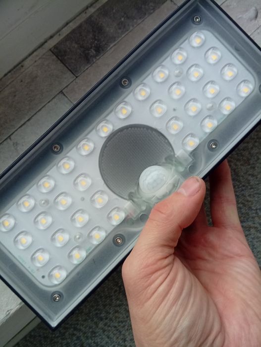 Lampa solară,Iluminat cu senzor