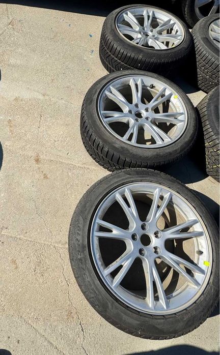 Anvelope Pirelli 255/45 R19 + jante R19 5x114.3