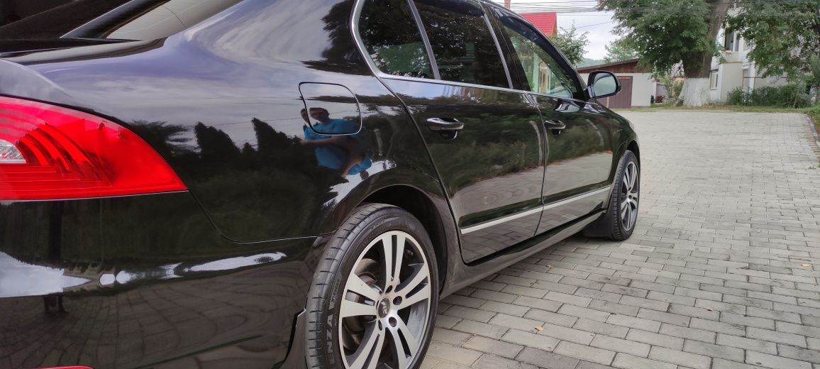 Vind SKODA SUPERB Din 2015