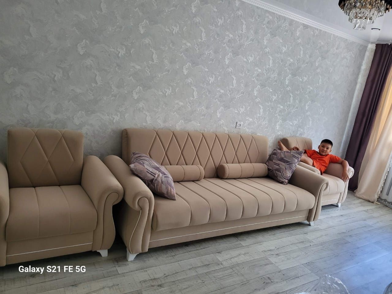 Диван с креслами