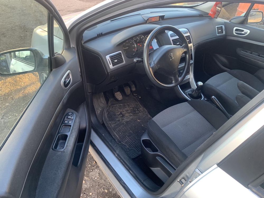 Peugeot 307 SW 1.6HDI 109кс. 2006г. - НА ЧАСТИ