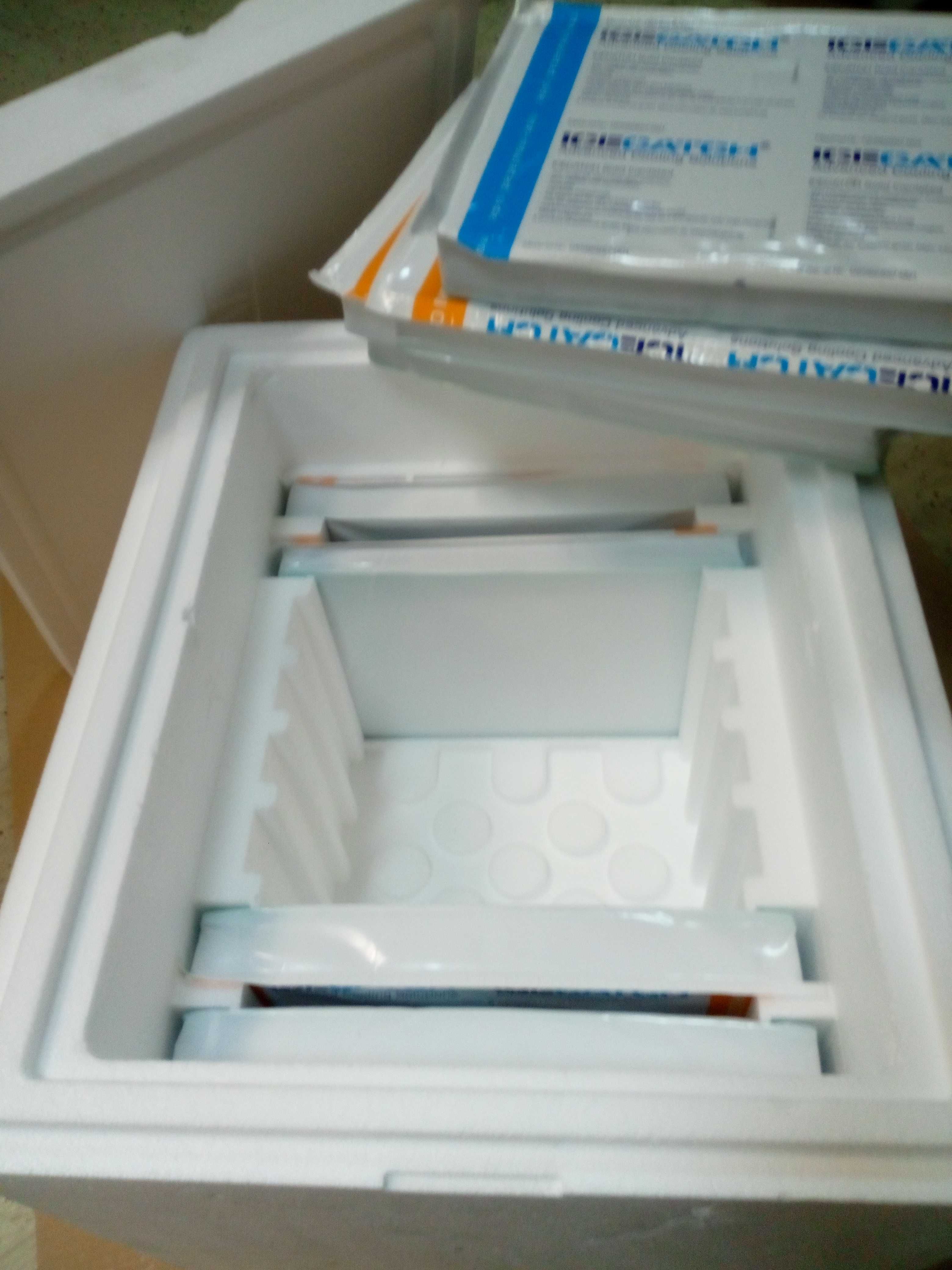 Хладилна кутия
 с охладители.