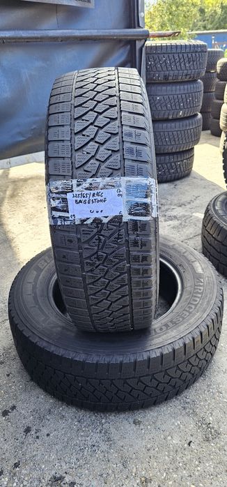 225 65 R 16 C Bridgestone iarna