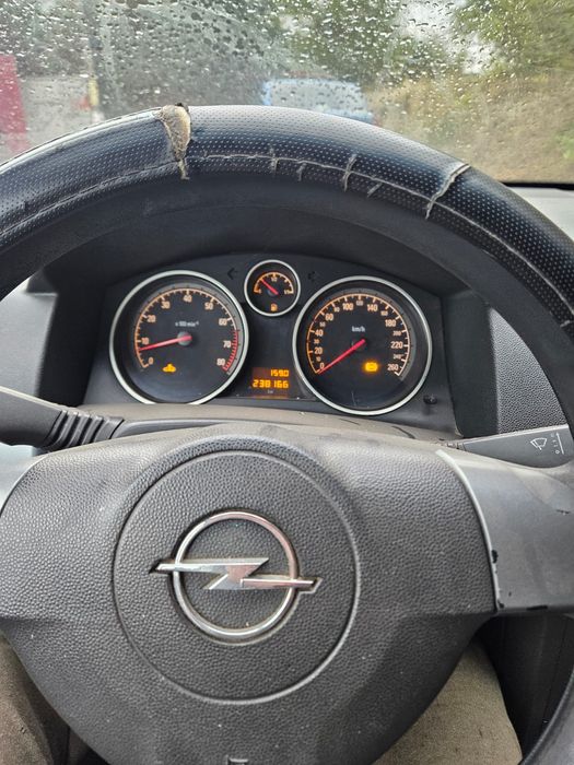Opel Astra H 1.6 16v