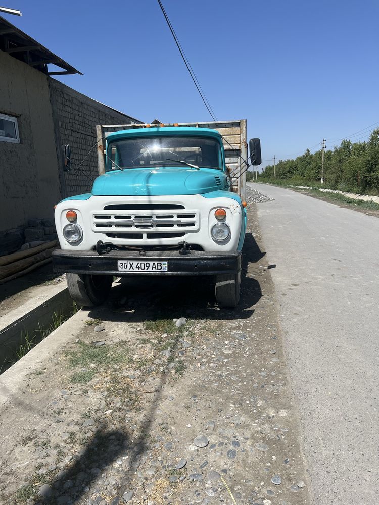 Zil ural samasval sotiladi