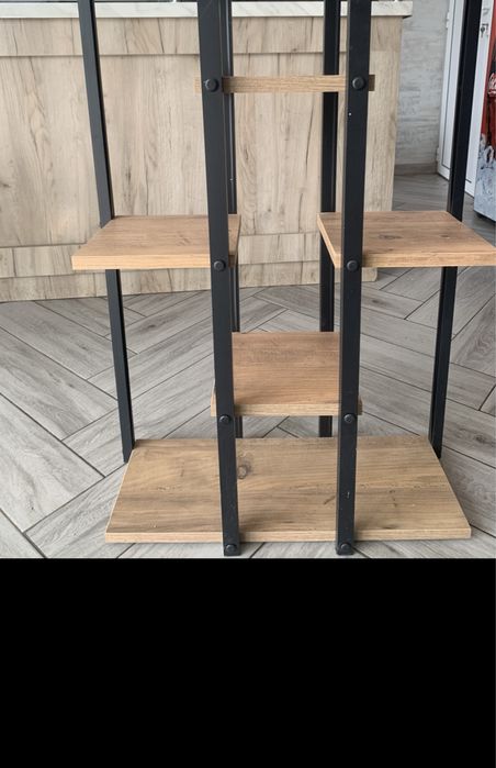 Етажерка за цветя