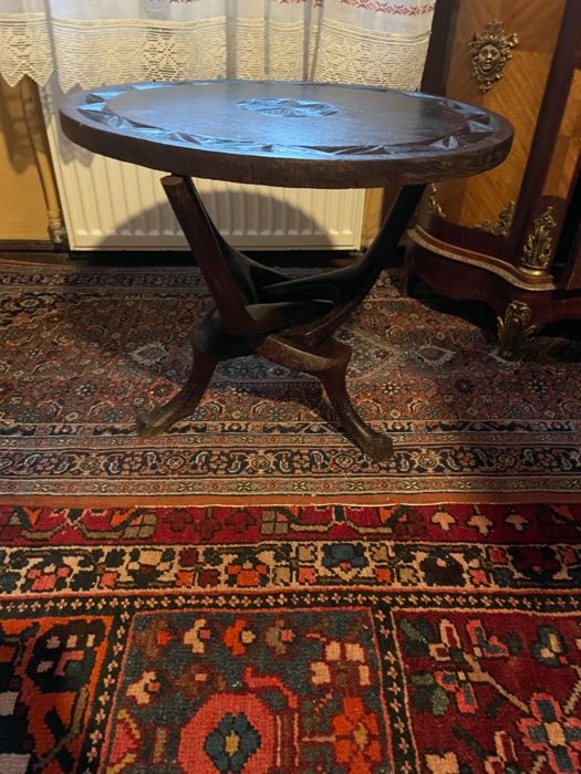 Deosebita masuta din lemn masiv, Olanda