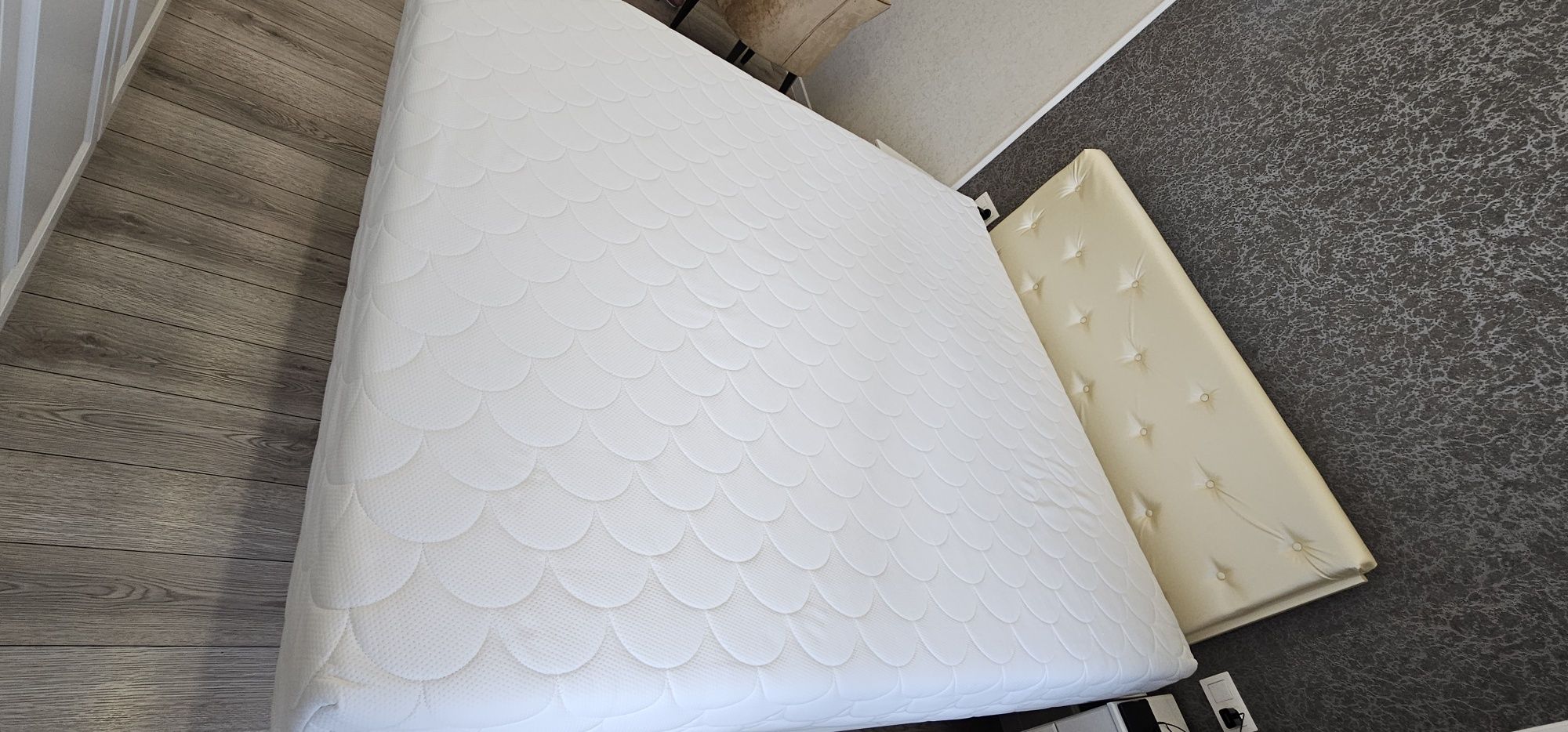 Матрас 180x200, кокос, латекс, Memory Foam
Memory Foam