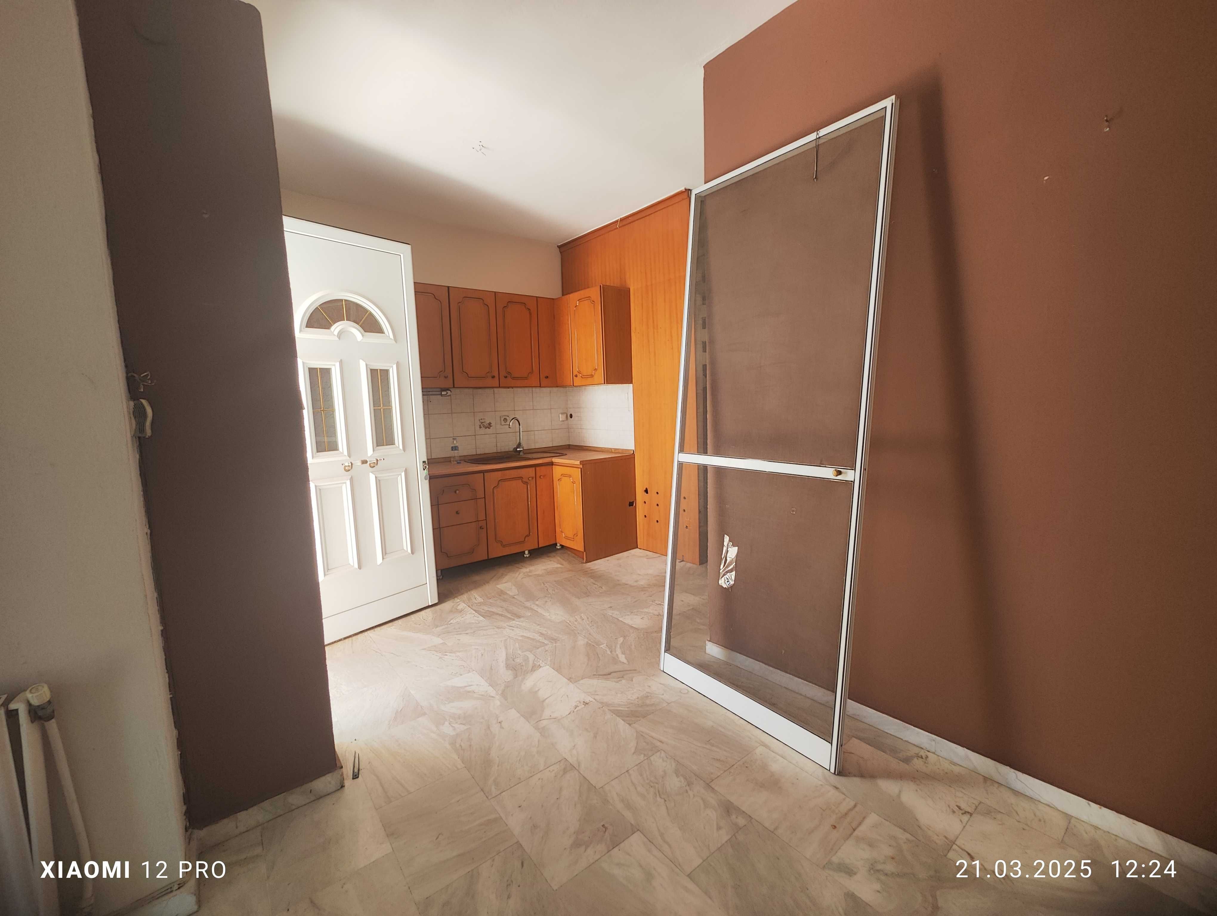 ПРОДАВА Мезонет в Паралия Офринио, Кавала