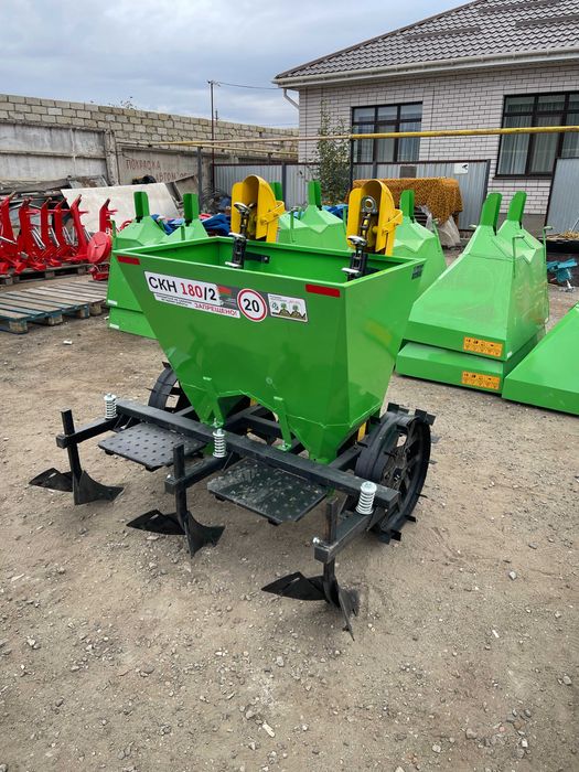 Картофелесажалка СКН-180/2