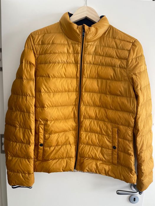 Дамска яке на Tommy Hilfiger