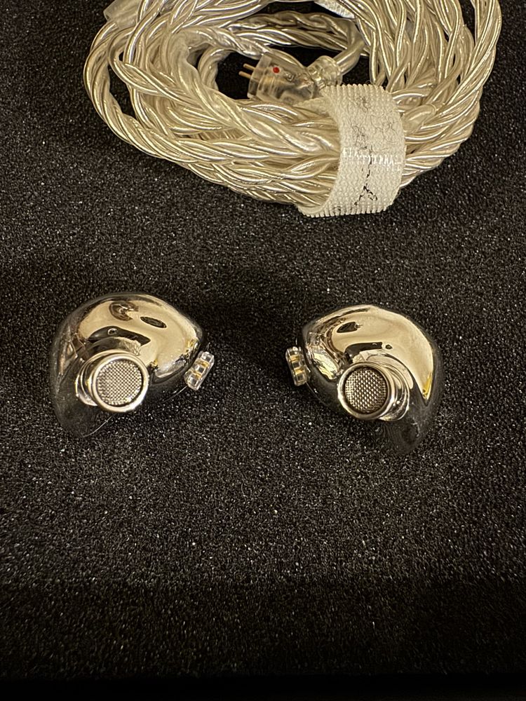 Cayin N3 Pro (лампов плеър) + Cayin Fantasy IEM (слушалки)