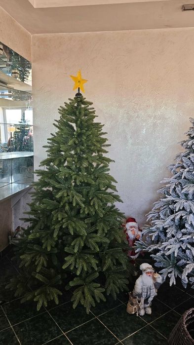 Елка Алматы, Жаңа жылдық шырша, Новогодняя ёлка, искусственная ёлка