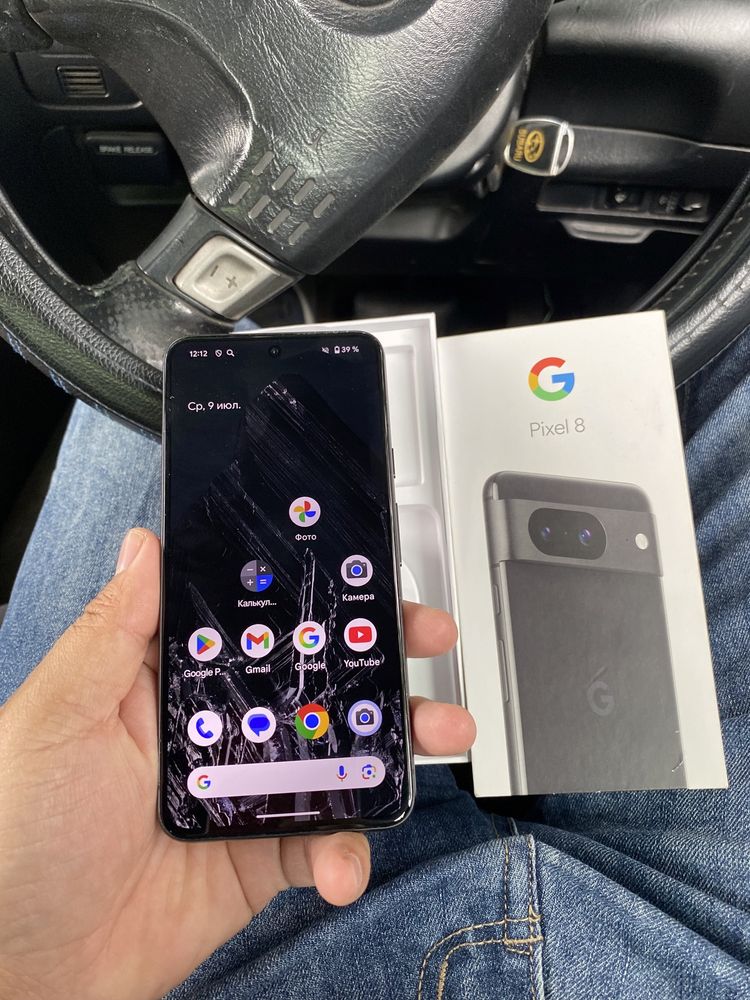 Pixel 8. 8/128.