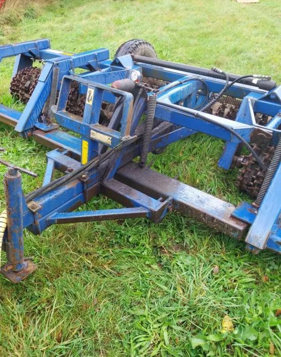 Tavalug 4,5 metri  pe roti