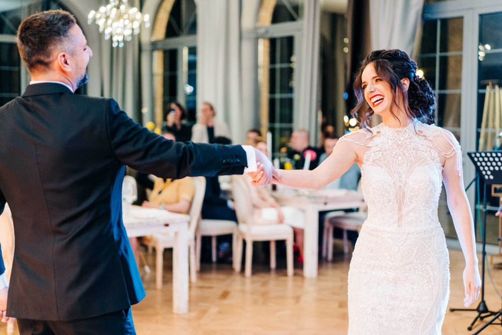 Vand rochie mireasa Mireasa Moderna