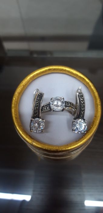 Серебряный набор из кольца и серёжек
