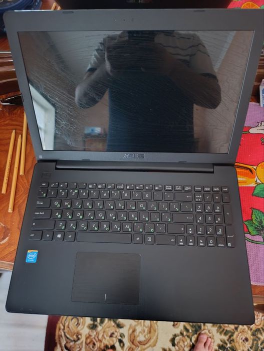 Ноутбук ASUS X553M