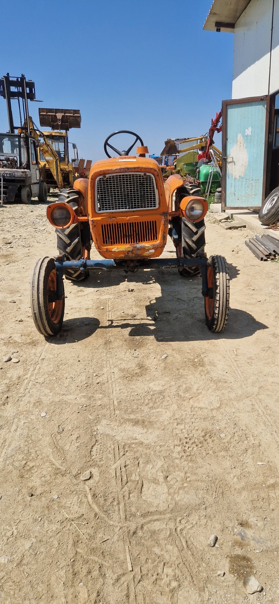 Tractor Fiat 215 N