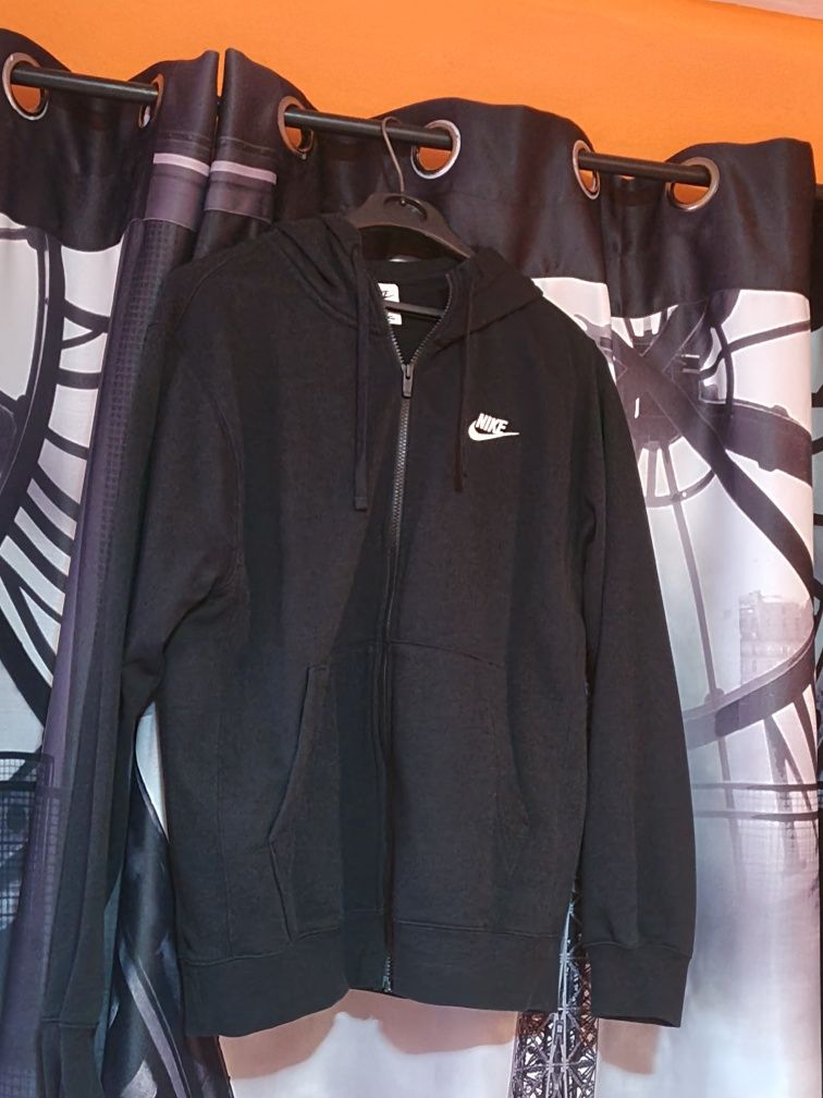 Nike суичър размер S