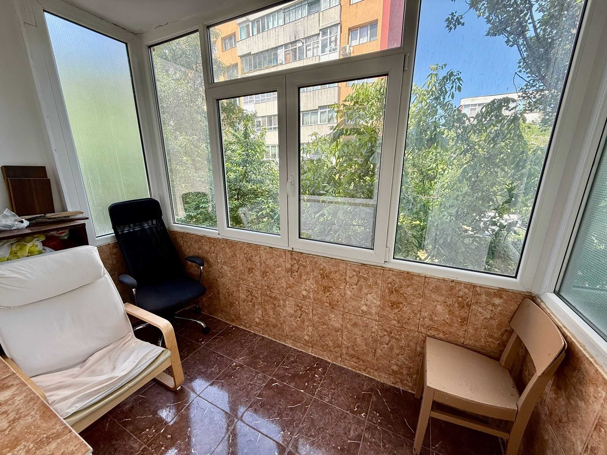 Persoana fizica vand apartament 2 camere Podu Ros, Odeon