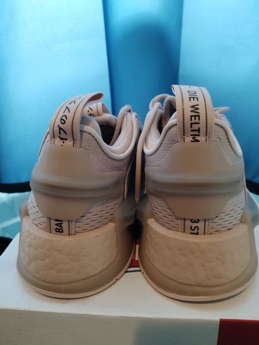 Adidas NMD_V3 42 2/3номер