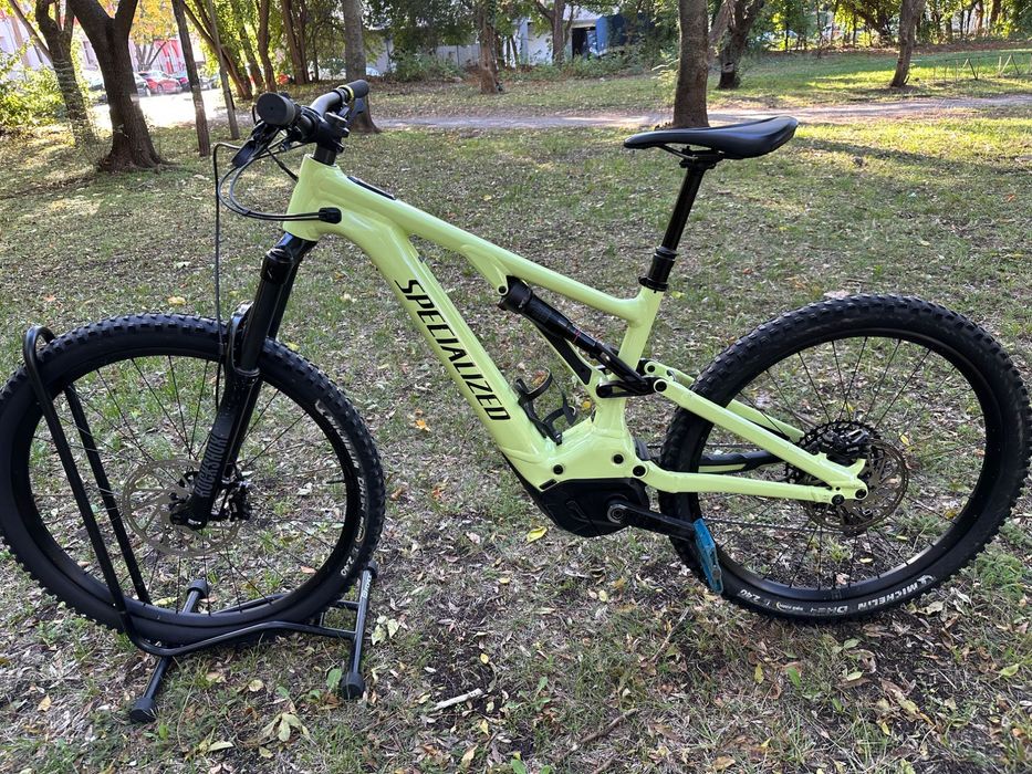 Продавам електрически велосипед Specialized Turbo Levo L 700wh