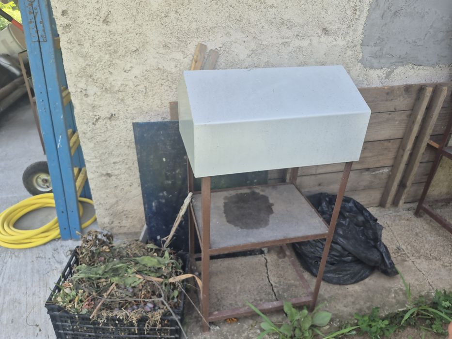 2 Gratare de vanzare din tabla de 4mm