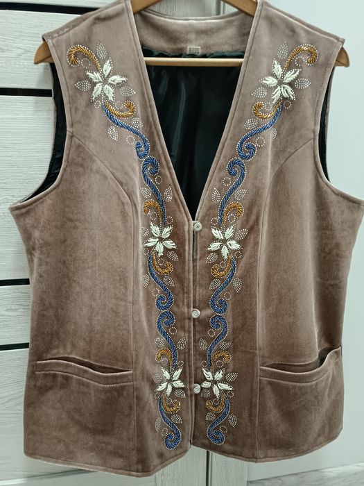 Камзол  с вышивкой из бисера