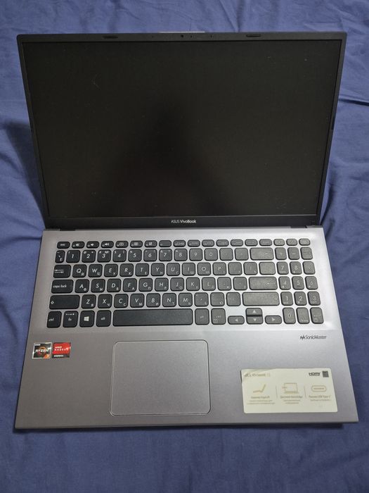 Ноутбук Asus Vivobook 512 продам СРОЧНО