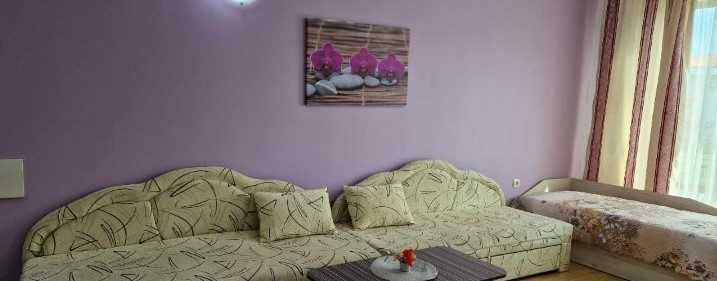 Дава се под наем Двустаен апартамент в Свети Влас - 65 кв.м за 400 € - Снимка #3