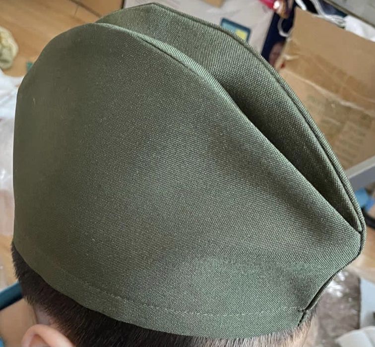 Пилотки, галстуки