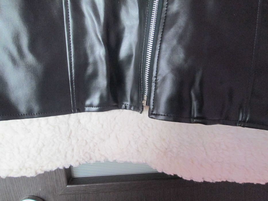 vesta neagra  deosebita 58/60/L