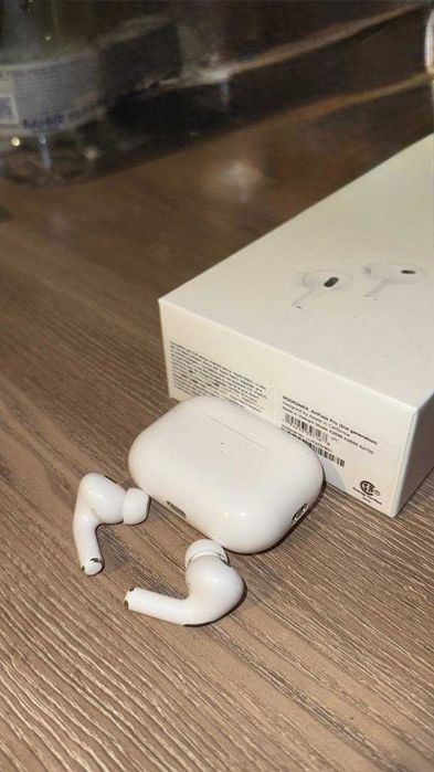iphone 13+ airpods pro 2