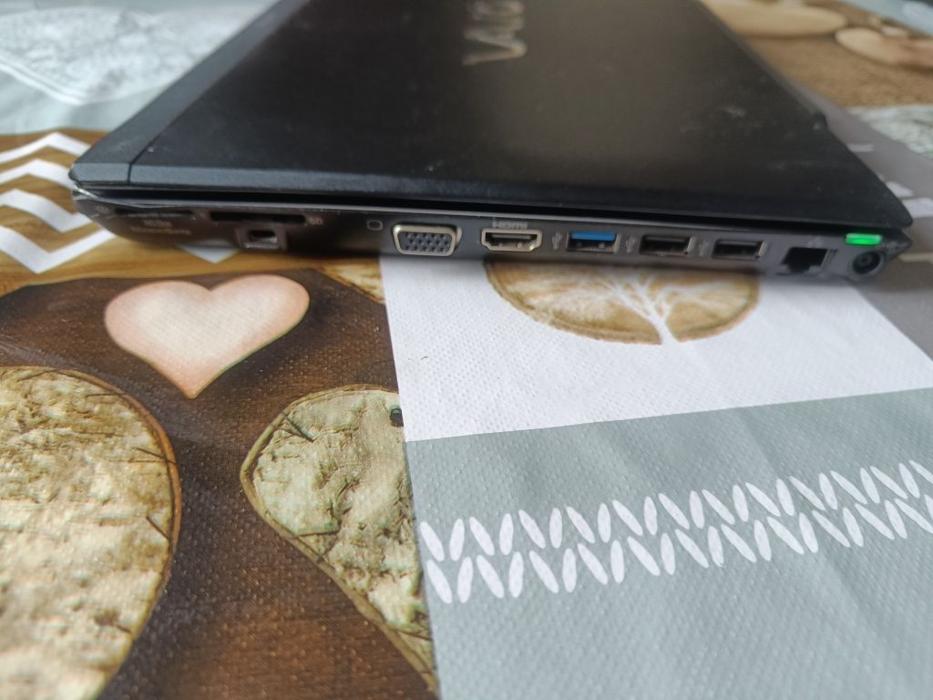 Laptop   Sony i5