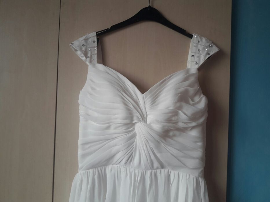 Семпла Сватбена рокля