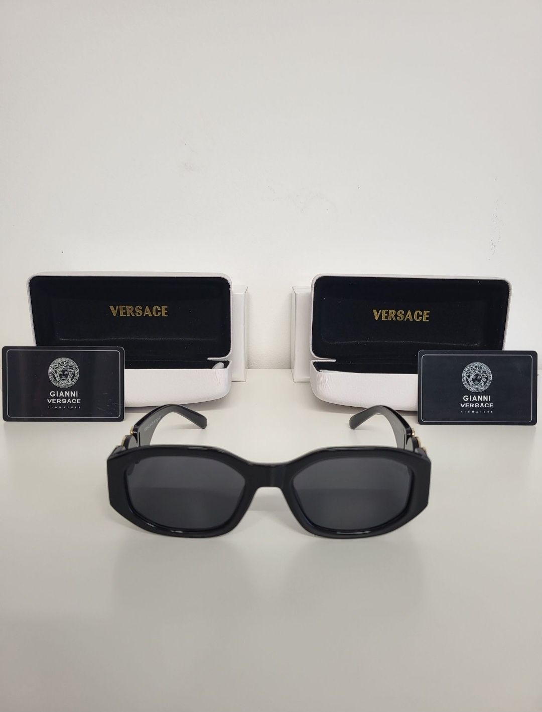 Ochelari de soare Versace Medusa Negru/Alb