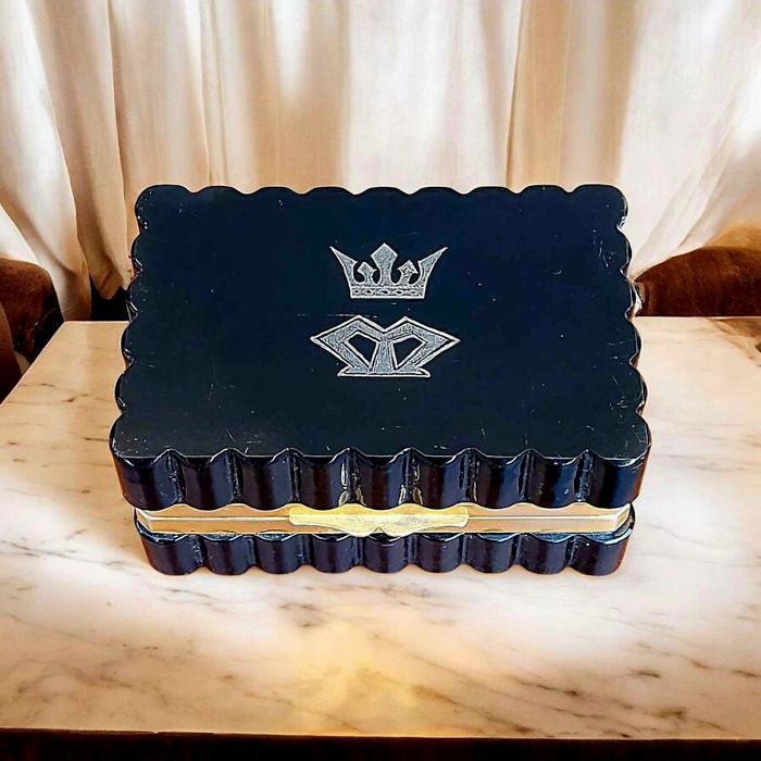 Casetă de bijuterii din cristal masiv