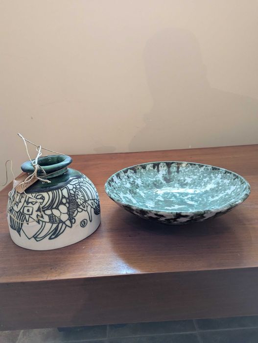 продавам керамичен и порцеланов сервиз