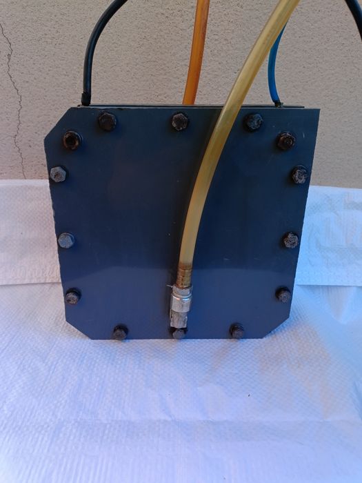 Водородна клетка за автомобил