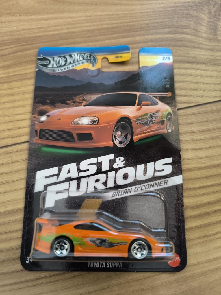 Vand 2 mașini Hotwheels Premium Silver series Fast&Furious