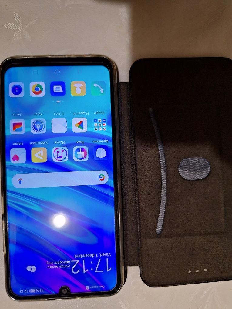 Huawei P Smart 2019 și iphone 7 plus