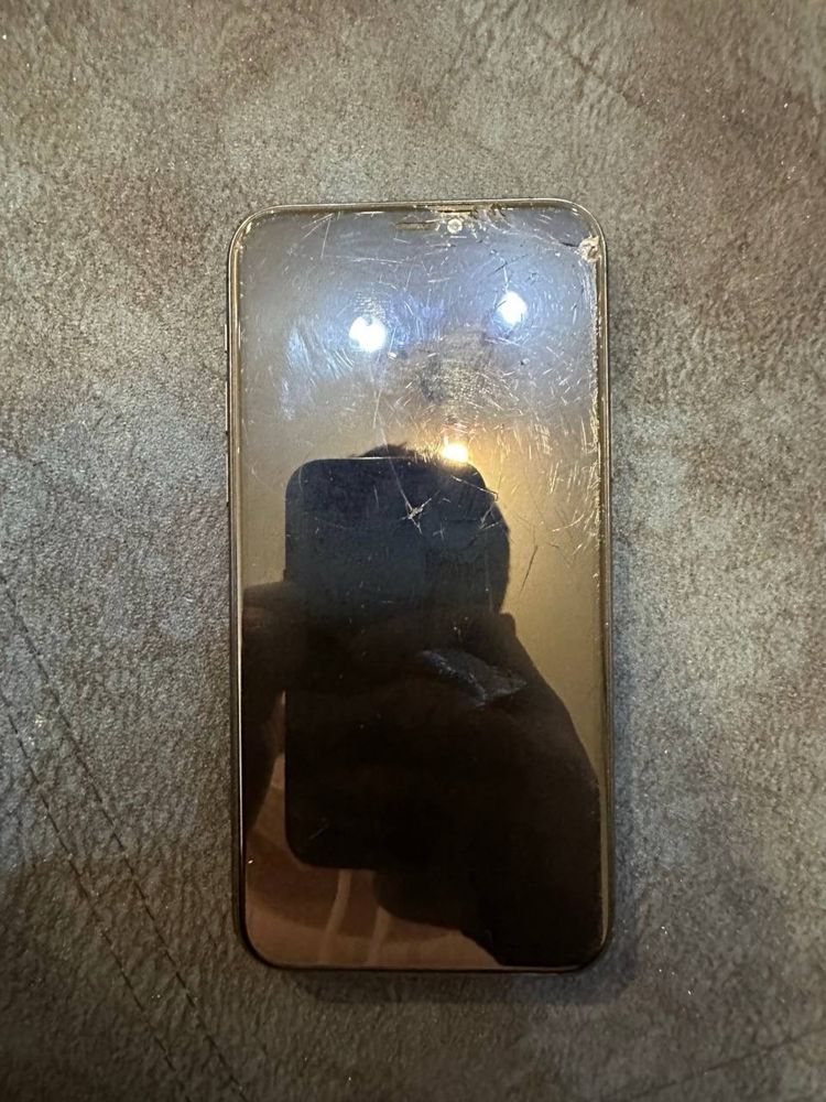 продам Iphone 11 Pro