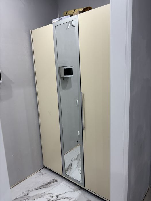 Продам шкаф , ширина 1.20, высота 1.90