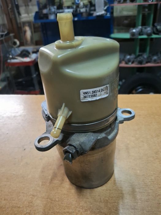 Pompă servo direcție Volvo V50 S40 C30 C70/2004-2013