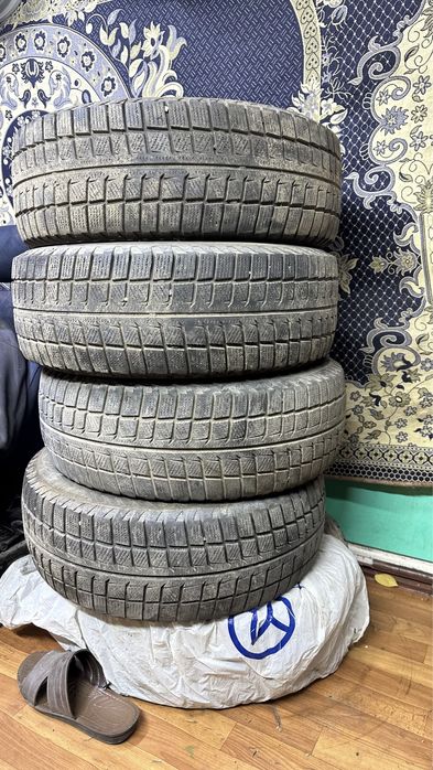 215/60/16 4 штук зима