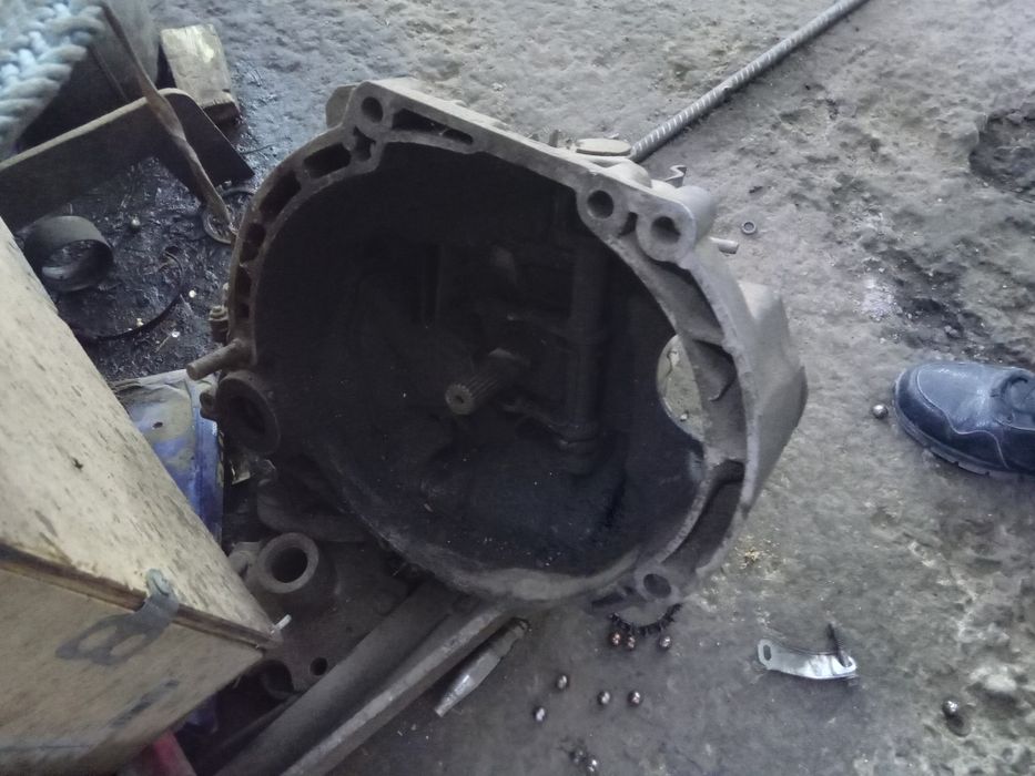 Продам коробку 2110