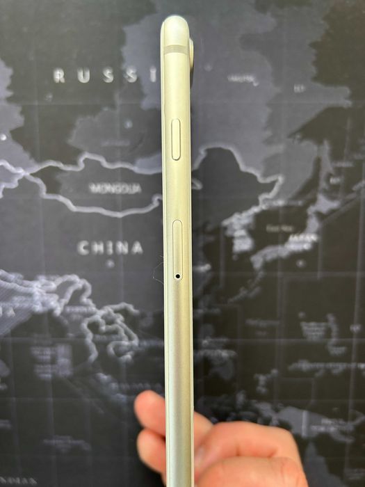 Iphone 8 plus ***неразличим от нов*** +++ протектори и кейсове +++