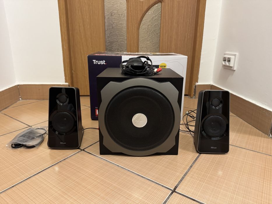 Set Boxe Trust Tytan 2.1, 120W - Noi, nefolosite!